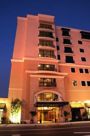 CITY CENTRE KISSIMMEE, BUILDING D: 111 E Monument Ave, Kissimmee, FL 34741